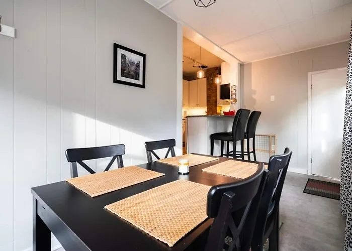 Historic Comfy German Village Haus Sleeps6petsok