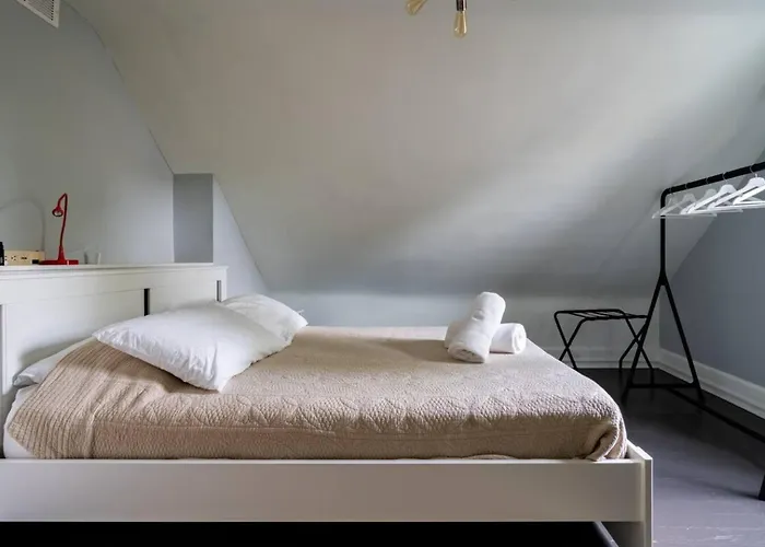 Сasa de vacaciones Historic Comfy German Village Haus Sleeps6petsok *
