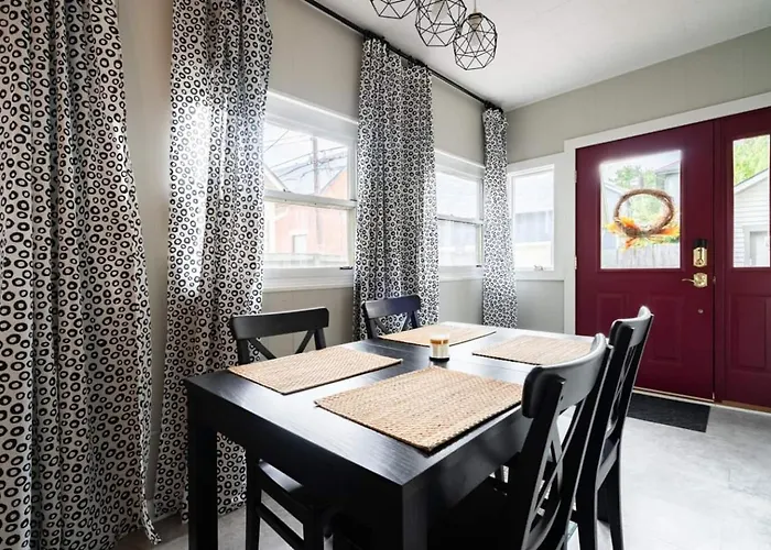 Historic Comfy German Village Haus Sleeps6petsok Сasa de vacaciones *